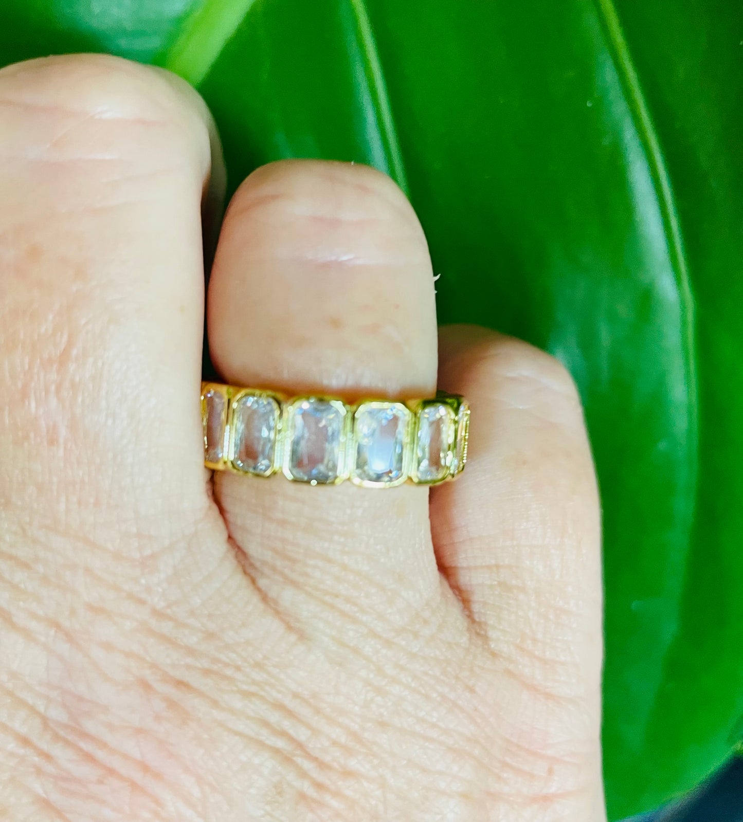 18k gold CZ baguette ring