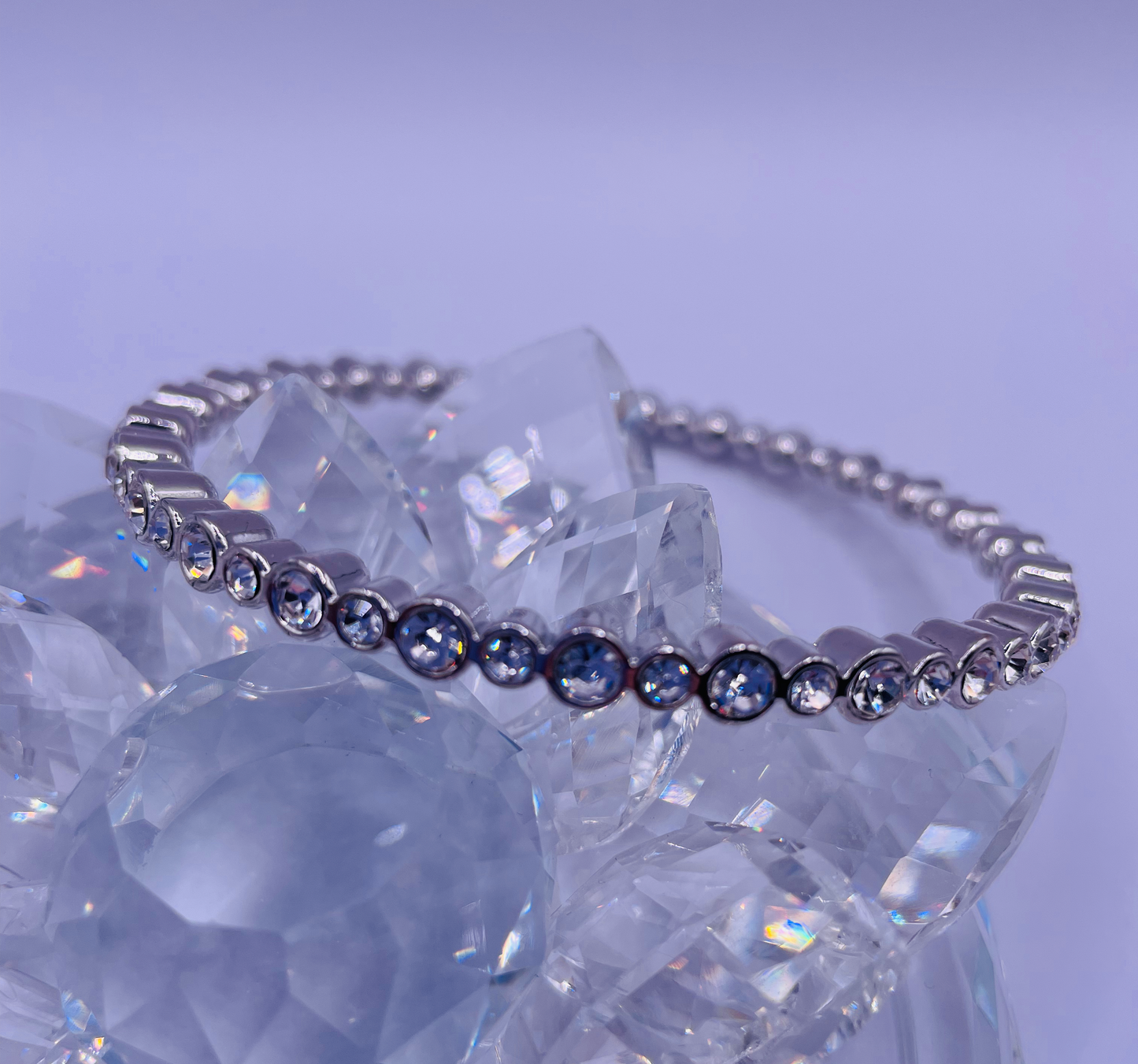 Circle Shimmer Bangle