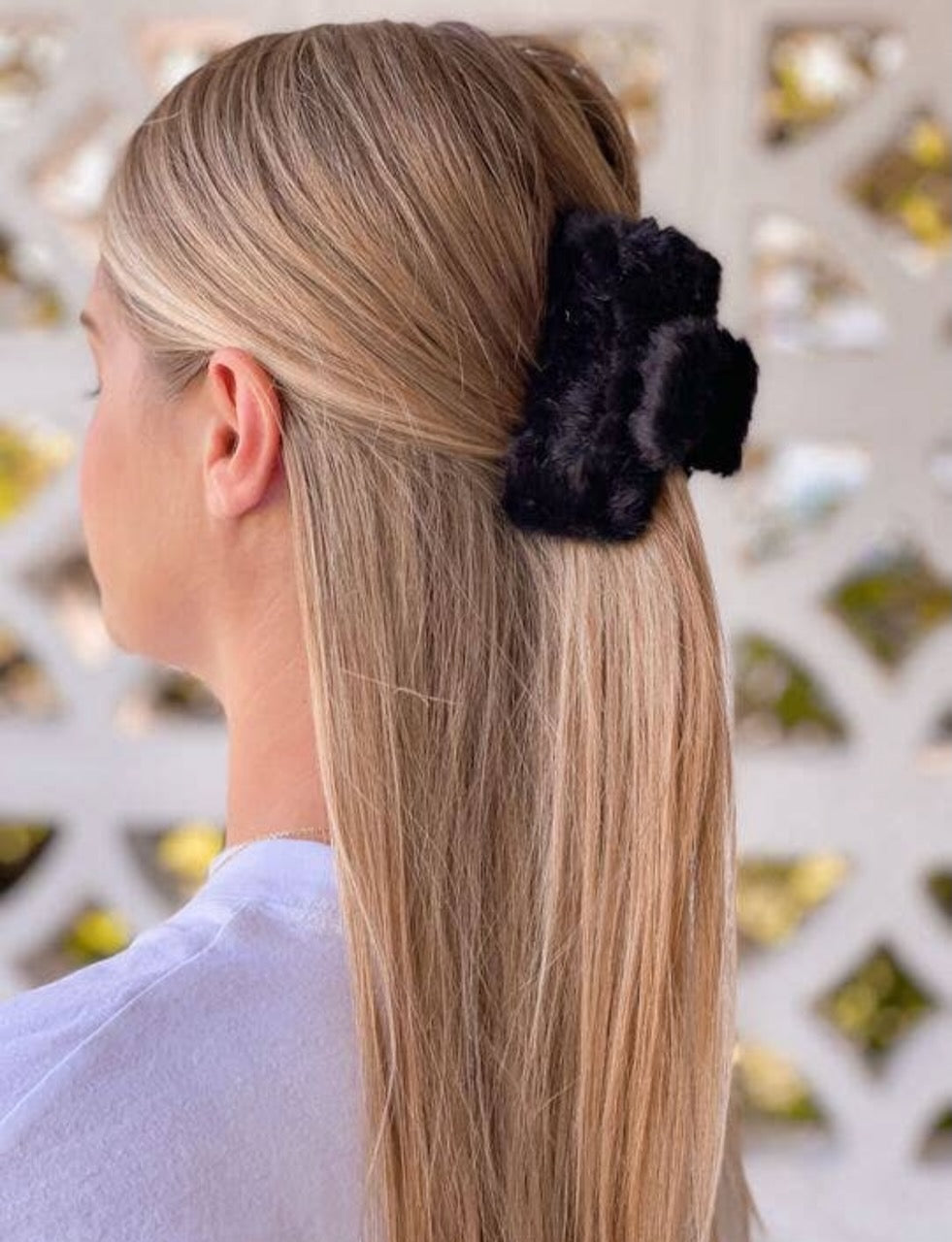Medium size mink/rabbit fur claw clip