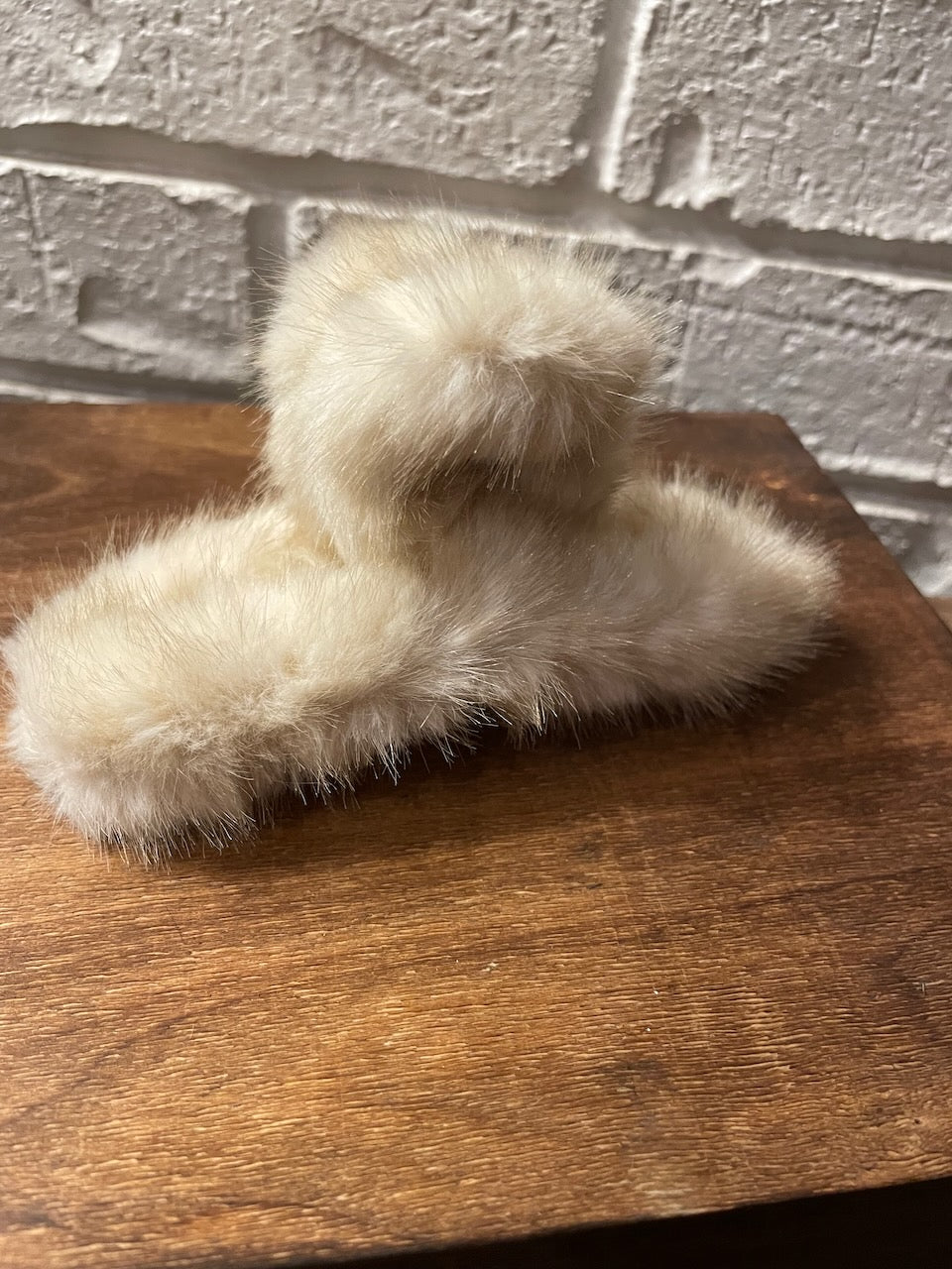 Large Mink Fur Claw Clip